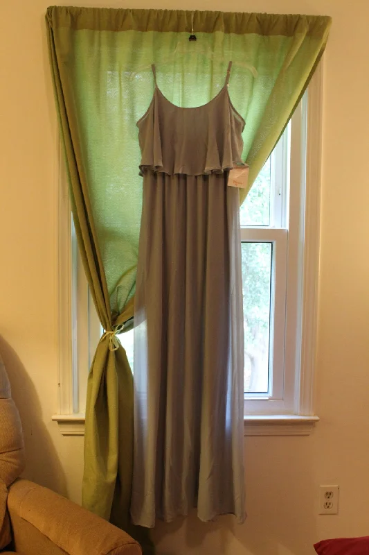 Epic Deals Show Me Your MuMu CAITLIN RUFFLE MAXI DRESS