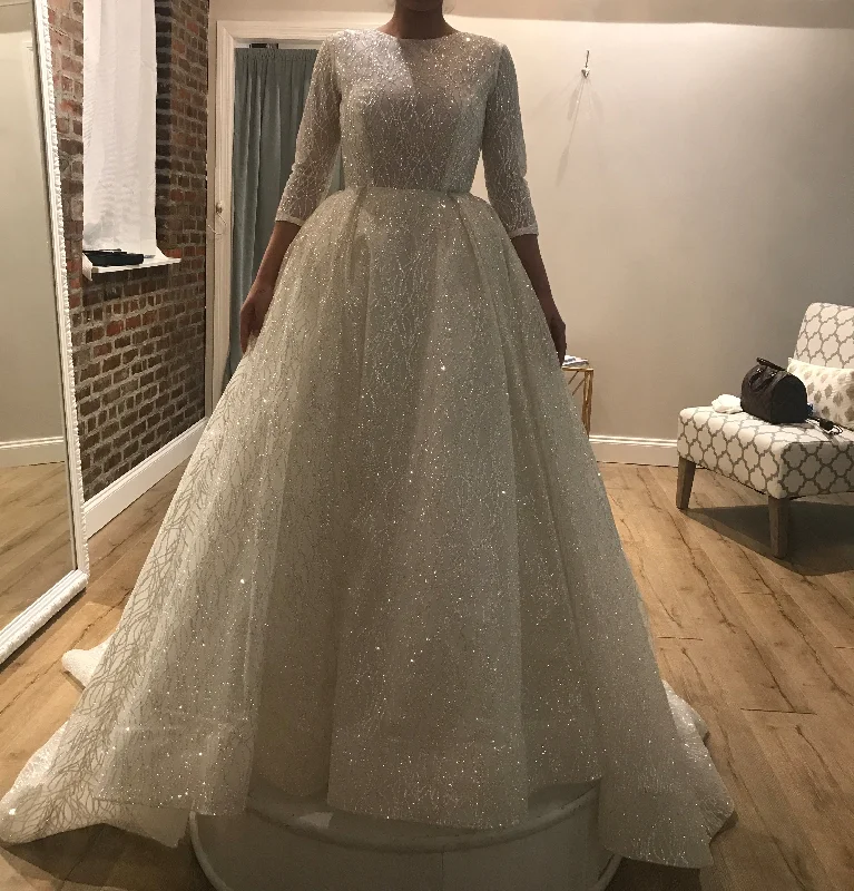 Massive Deals Lazaro Cinderella