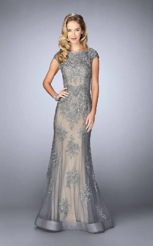 Quick Sale La Femme Lace Bateau Cap Sleeves Sheath Evening Dress 23059 - 1 pc Platinum In Size 8 Available