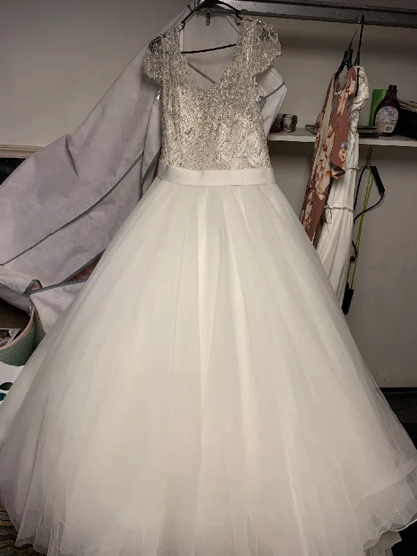 Lowest Price Allure Bridals 9100