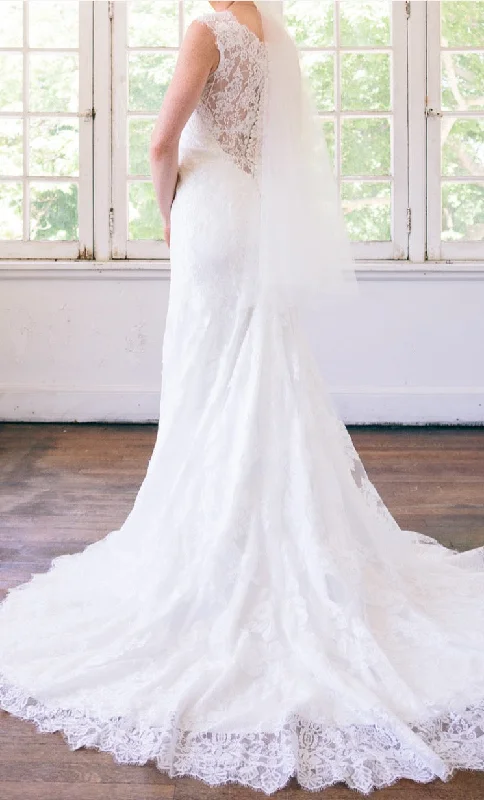Sneak Peek Sale Allure Bridals 9068