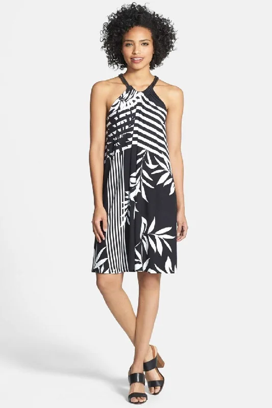 Crazy Savings Adrianna Papell - Sleeveless Short Dress 16PD77000