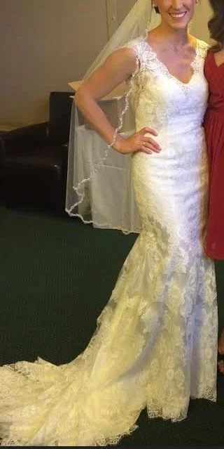 Holiday Sale Allure Bridals 9086