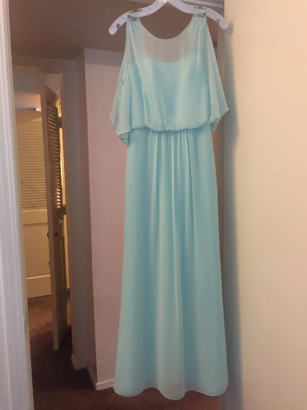 Huge Savings David's Bridal F19712
