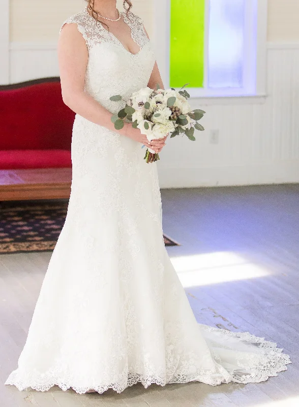 Huge Discounts Allure Bridals 9113