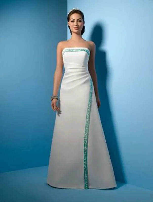 Exclusive Online Offer Alfred Angelo Ivory/Lavender Wedding Dress 2015W