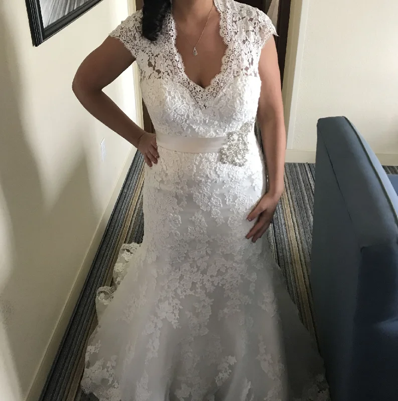 Limited Availability Allure Bridals 9064