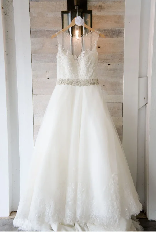 Unmissable Offer Allure Bridals 9073