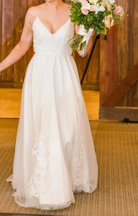 Limited Availability Other Sleeveless Beaded Lace V-Neck A-Line Wedding Dress