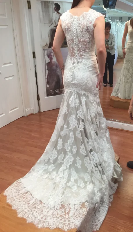 Must-Have Deals Allure Bridals 9068