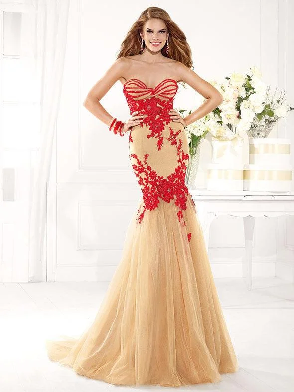 Unmissable Offer Tarik Ediz - MTE92349 Twisted Strapless Applique Mermaid Gown