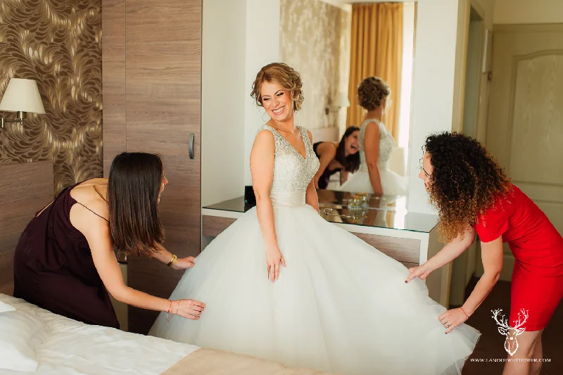 Instant Savings Allure Bridals 9103