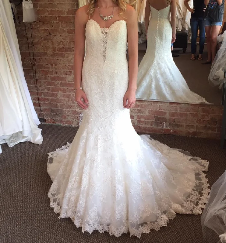 Hurry In Allure Bridals 9072