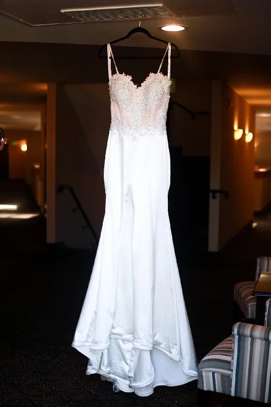 Price Blitz Lauren Elaine Sparkling Lace Bustier Satin Trumpet Wedding Dress