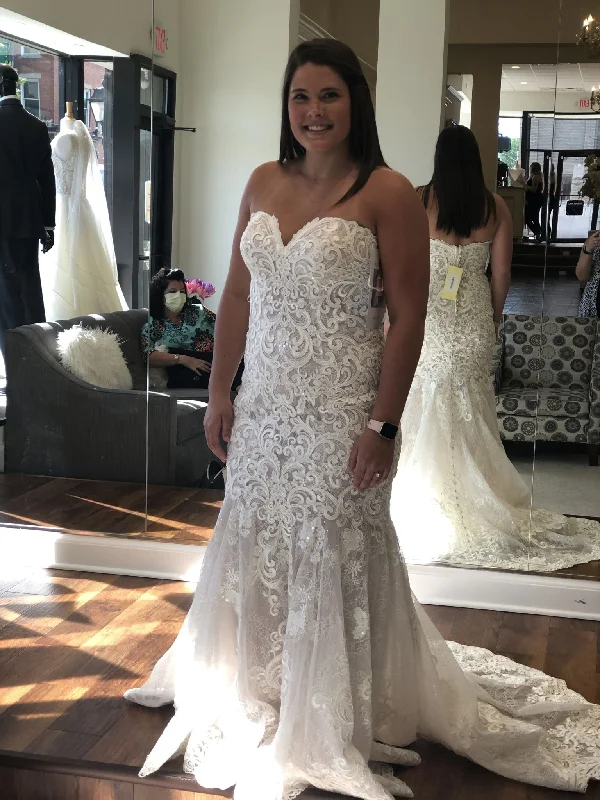 Deal of the Day Allure Bridals 9666