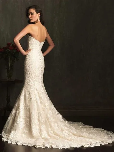 Stock Clearance Allure Bridals 9072
