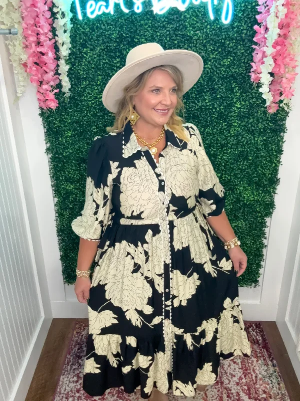 Stock Clearance Falling Foliage Maxi Dress | Black