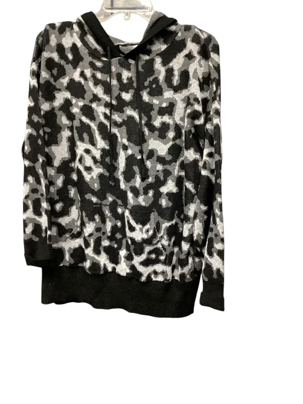 Deal of the Week Sweater By John + Jenn In Camouflage Print, Size: M