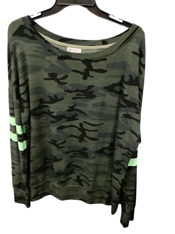 Price Drop Sweater By Sundry In Camoflauge, Size: L