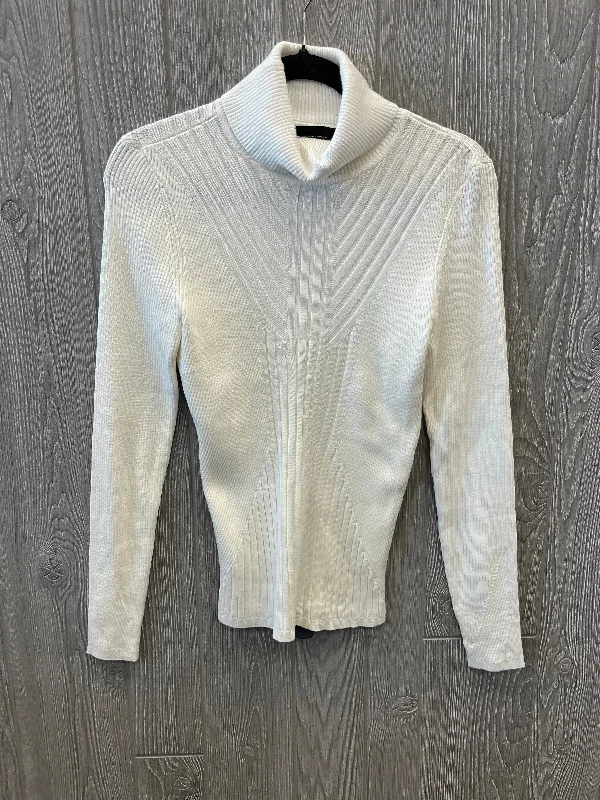 Online Exclusive Sweater By White House Black Market In White, Size: M