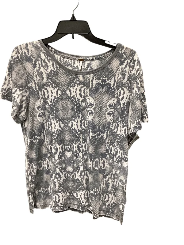 Best Deals Top Short Sleeve By Free People In Grey, Size: Xs