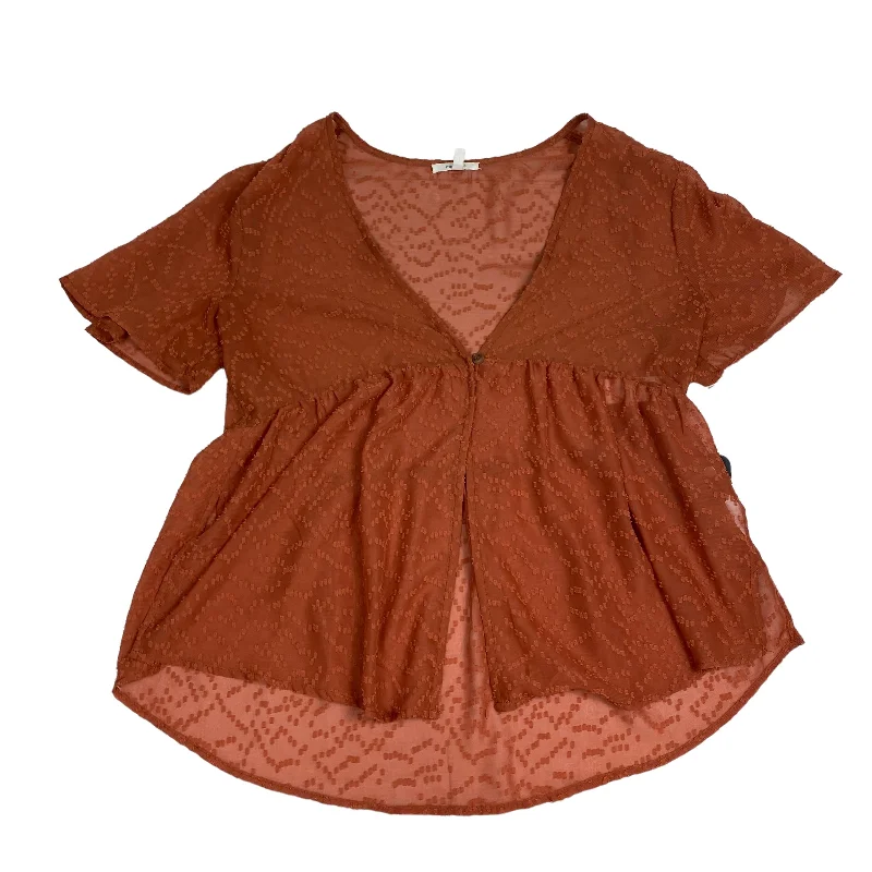 Holiday Sale Top Short Sleeve By Maurices  Size: S