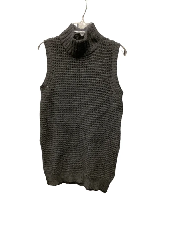 Flash Sale Vest Sweater By John + Jenn In Grey, Size: S